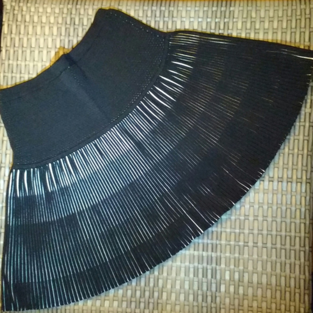 NEW Guess by Marciano Esra Skirt - Picture 3 of 6